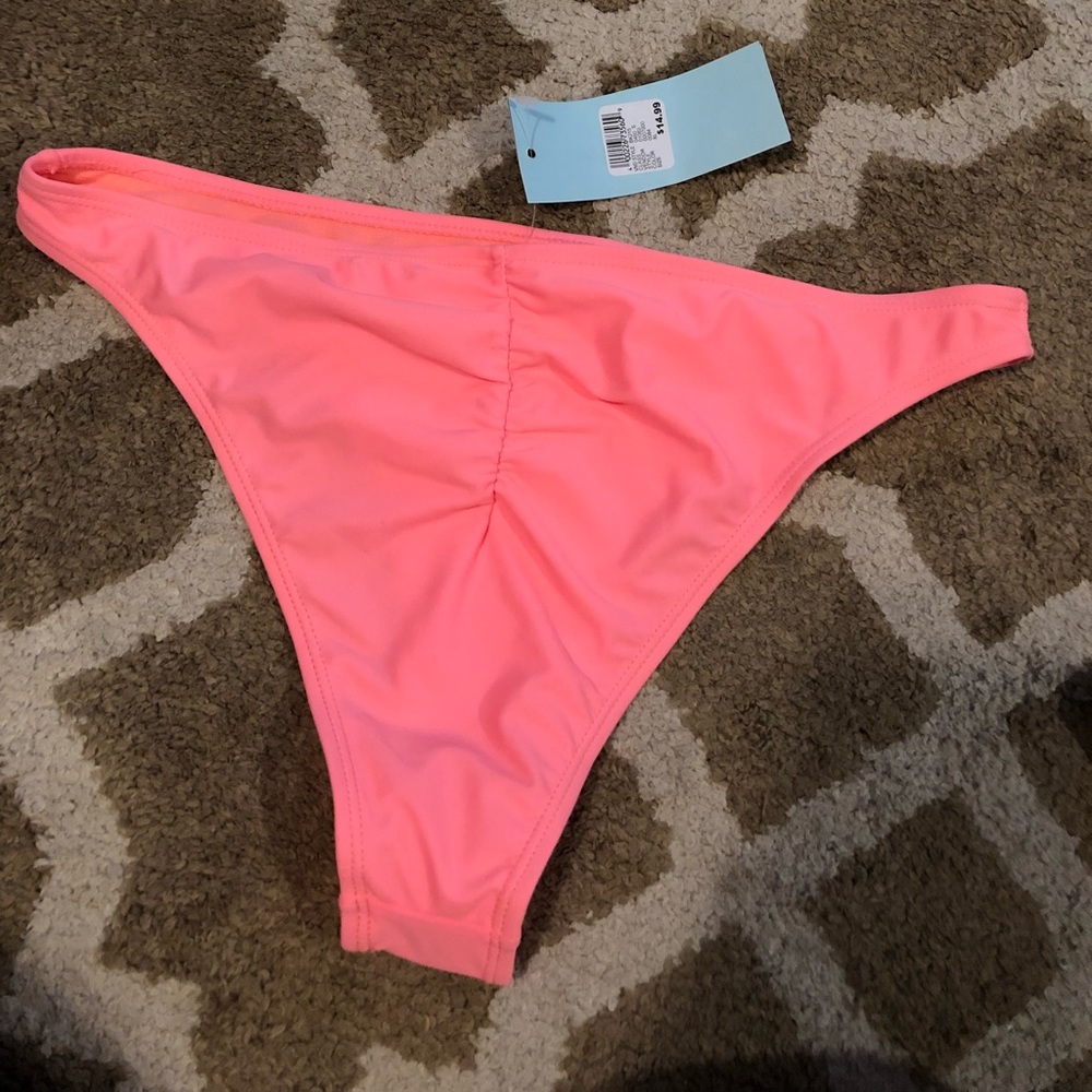 Gathered bikini bottoms